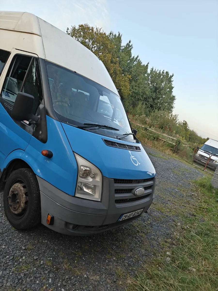 Ford Transit Wheelchair Bus 2009 - Image 2