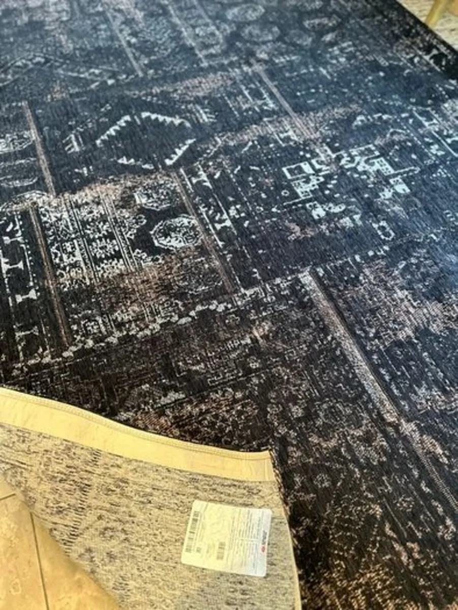 Louis De Poortere Large Rug 170x240 NEW - Image 4