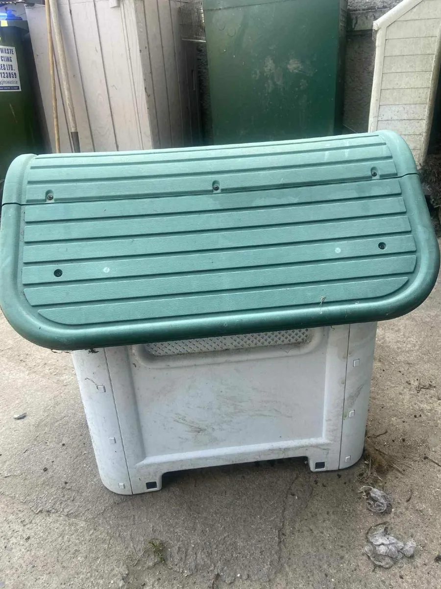 Dog crate and house - Image 4