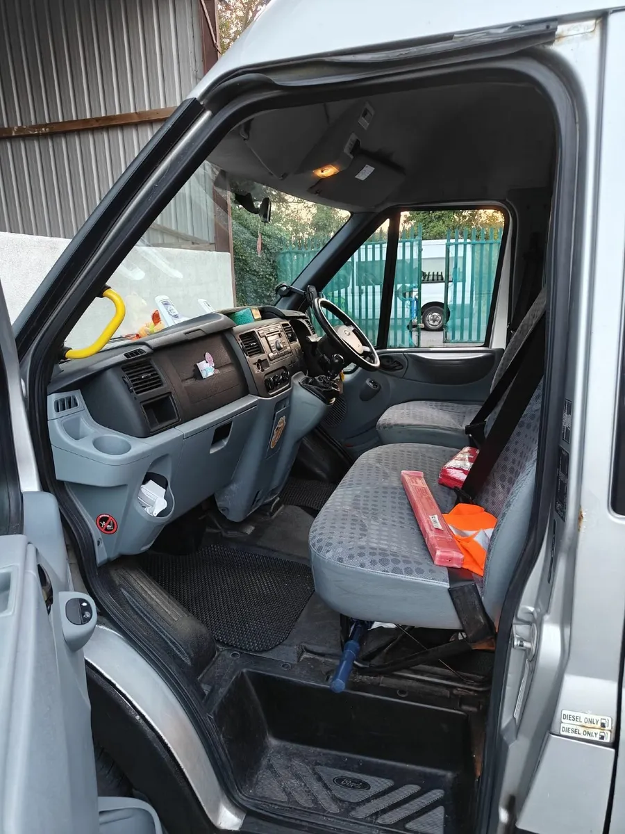 Ford Transit Mini Bus 2011 - Image 3