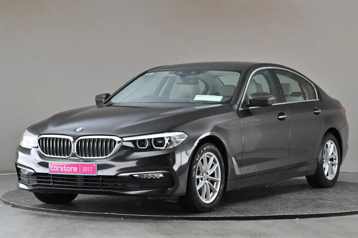 BMW 5 Series 520D SE Jc32  beige Leather - Image 3