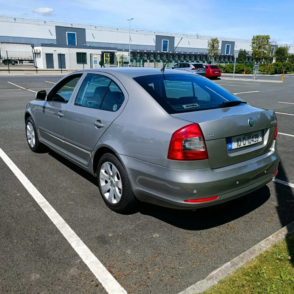 2010 Skoda Octavia 1.6tdi NCT 03/2026 Tax 02/2026 - Image 3