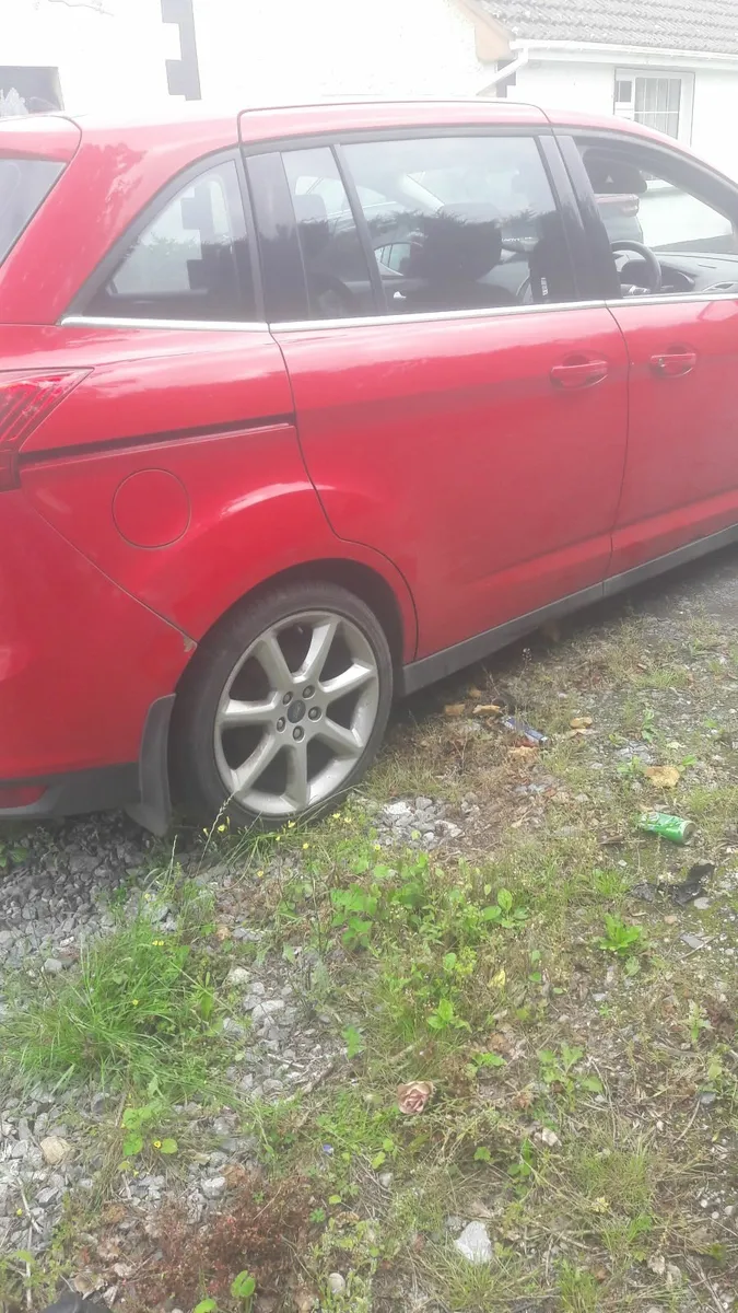 Car - Image 2