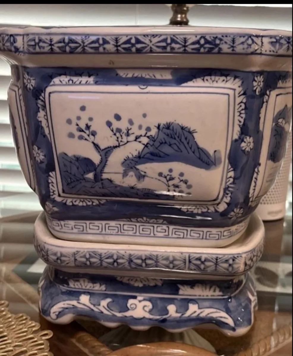 Vase - Image 2