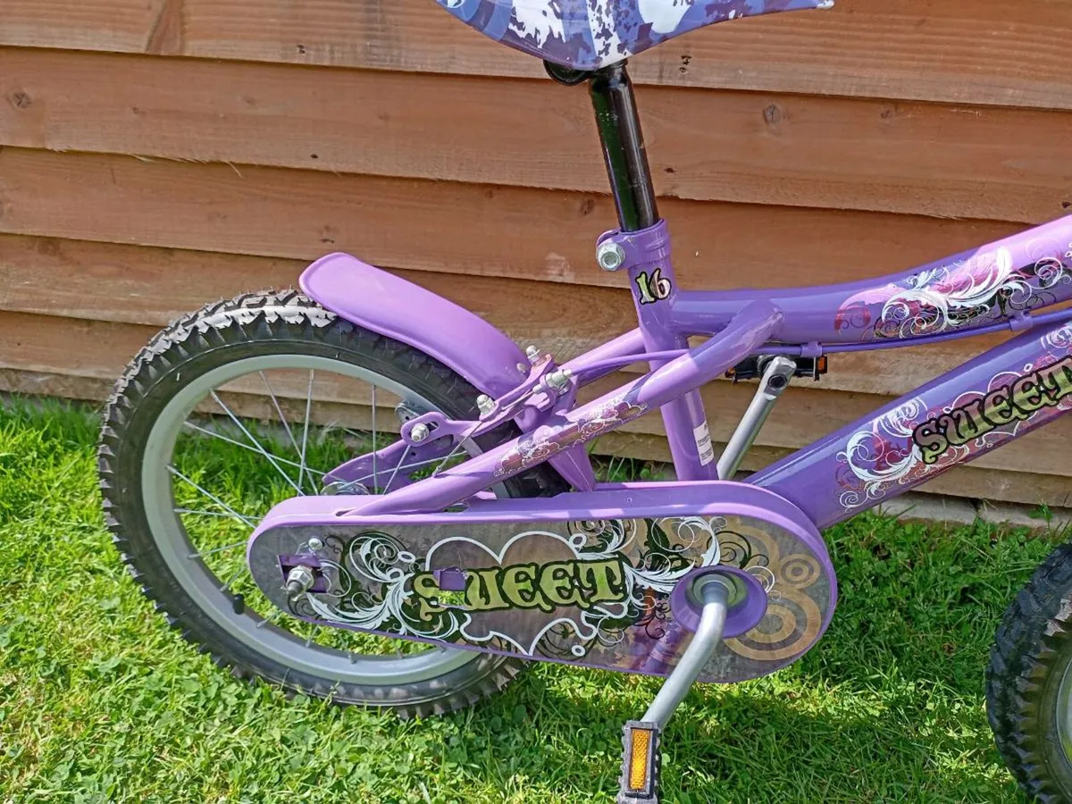 Kids sweet bike size 16 inch wheels. - Image 3