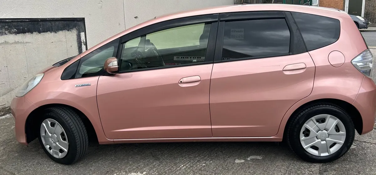 Honda Fit .Hybrid Automatic - Image 1