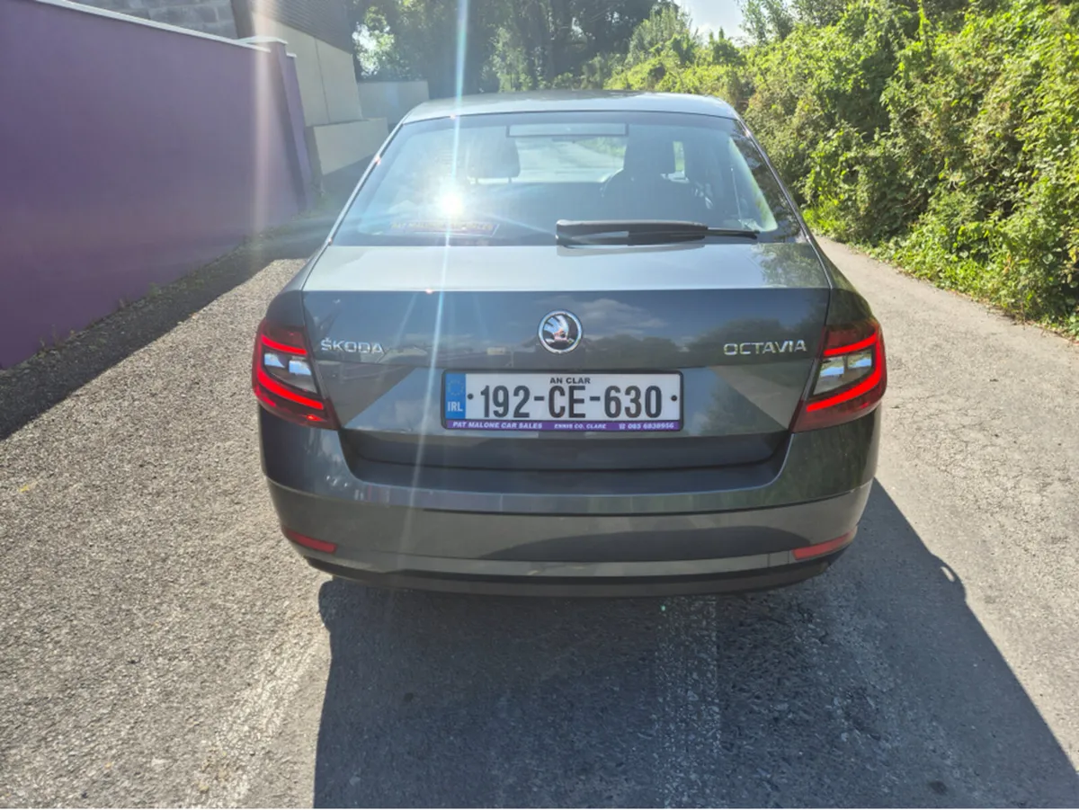 Skoda Octavia AMBITION 1.6 TDI 115 115HP 4DR - Image 3