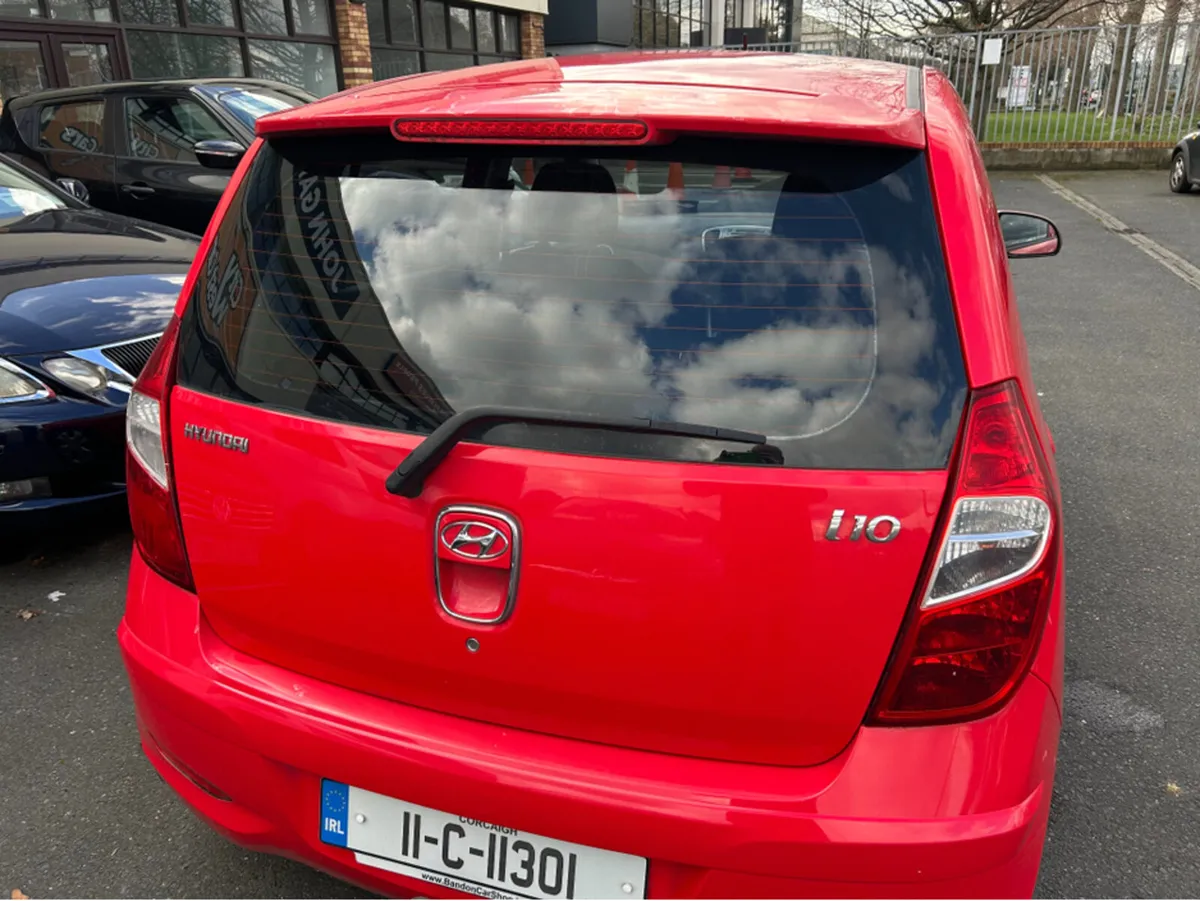 Hyundai i10 1.1 PETROL//ONLY 80000KLMLOVELY TIDY I - Image 2