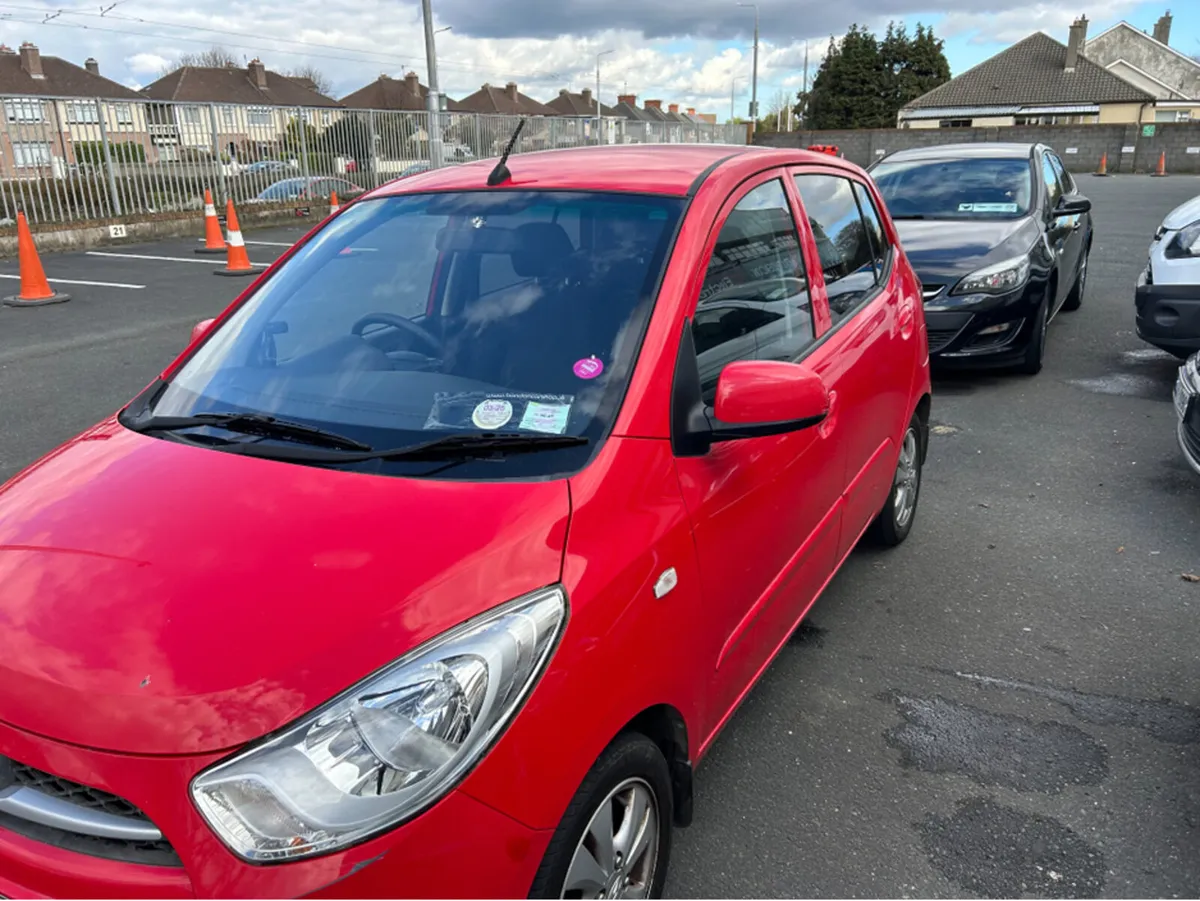 Hyundai i10 1.1 PETROL//ONLY 80000KLMLOVELY TIDY I - Image 3