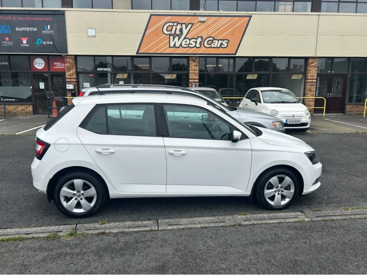 Skoda Fabia AMBITION 1.2 TSI AUTOMATIC//ONLY 71000 - Image 3