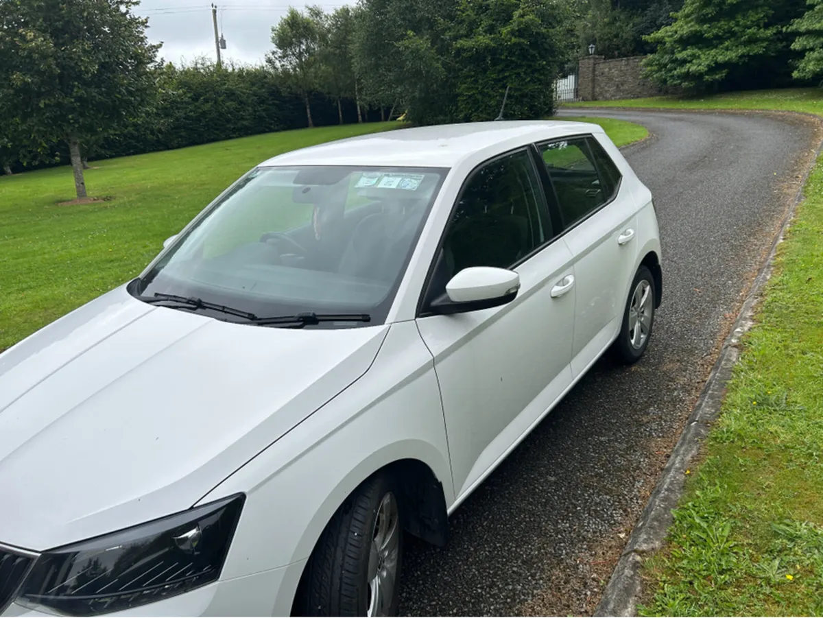 Skoda Fabia AMBITION 1.2 TSI AUTOMATIC//ONLY 71000 - Image 4