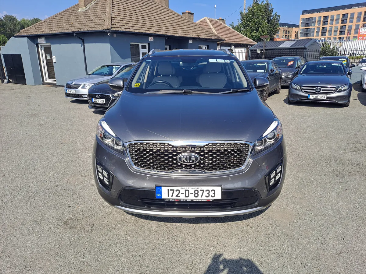 Kia Sorento 2017 PLATINUM 4X2 5DR (LOW KMS) - Image 3