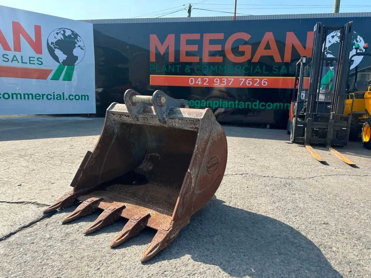 13 TON STRICKLAND BUCKET ...65mm .....48"....156w - Image 1