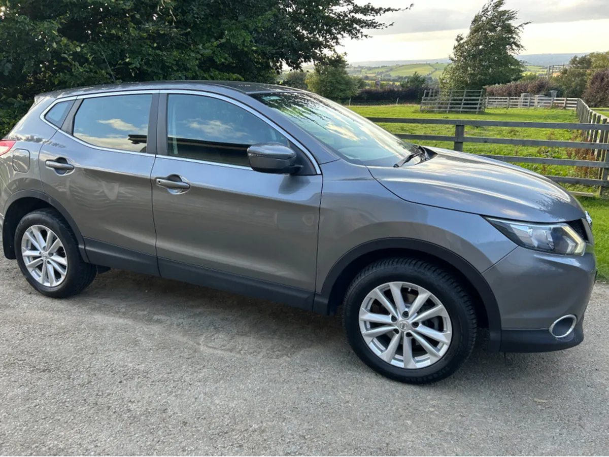 Nissan Qashqai AUTOMATIC/ORIGINAL IRISH CAR WITH B - Image 4