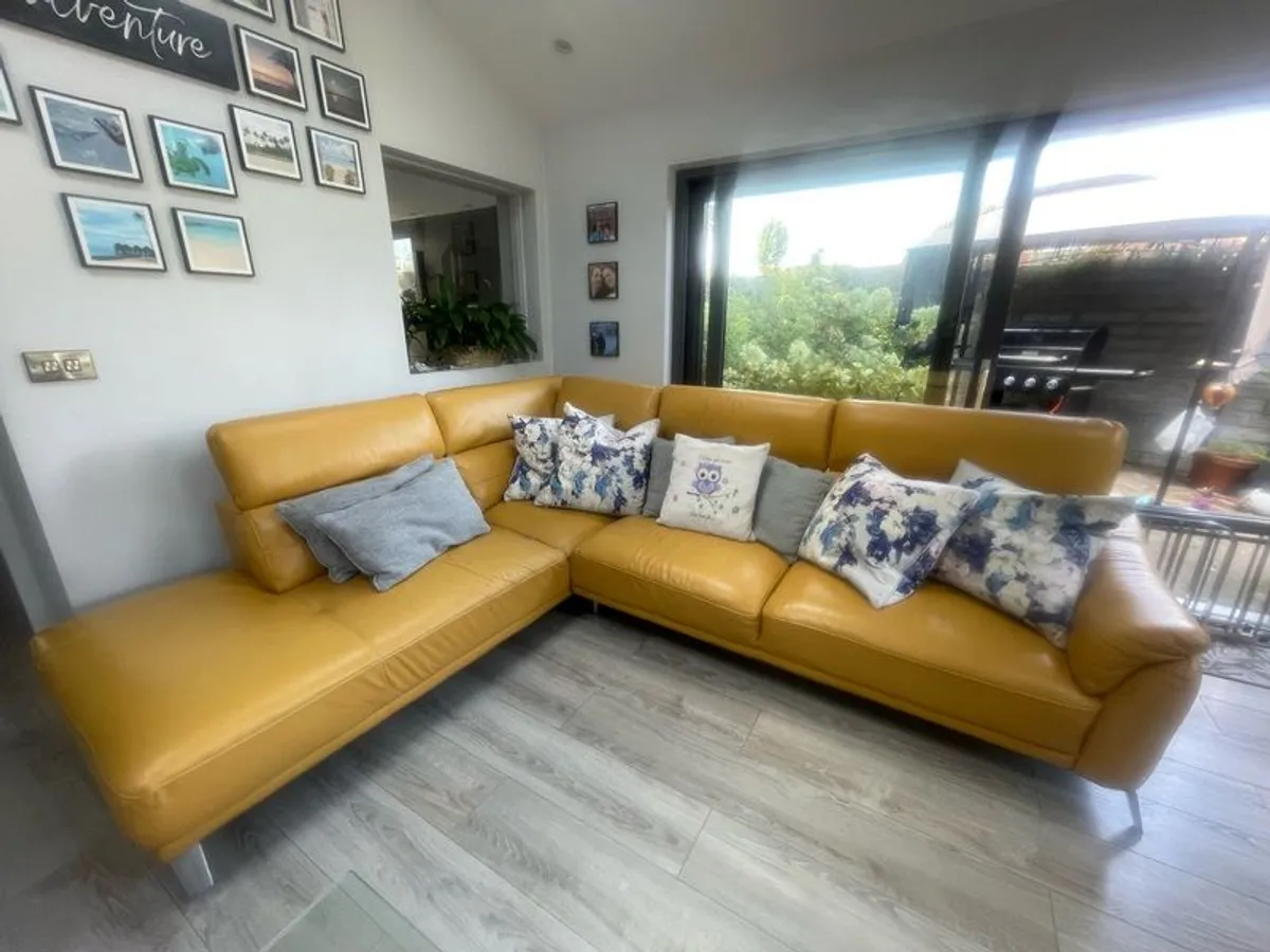 Corner Couch - Image 3