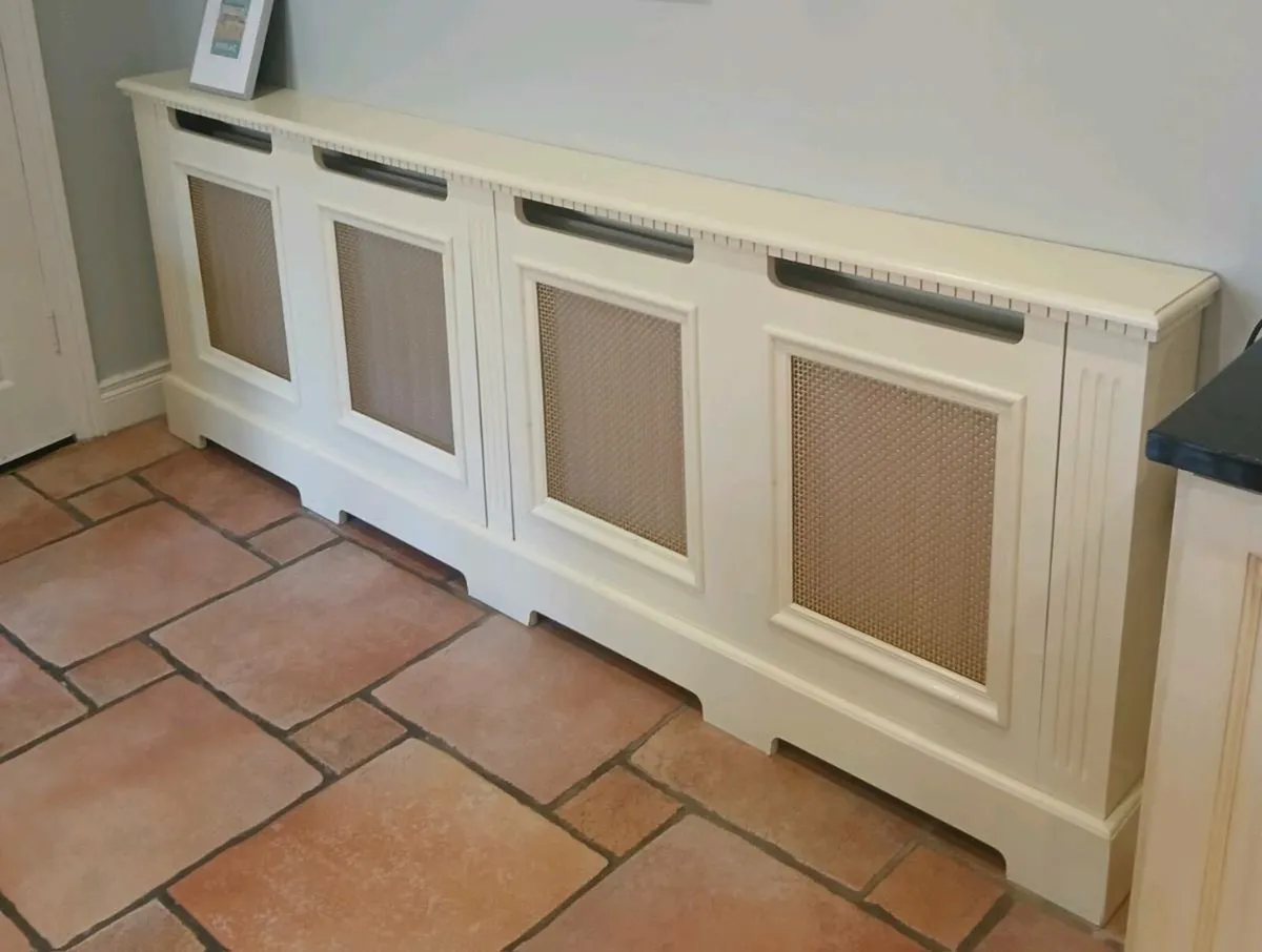 Large wooden kitchen - Image 3
