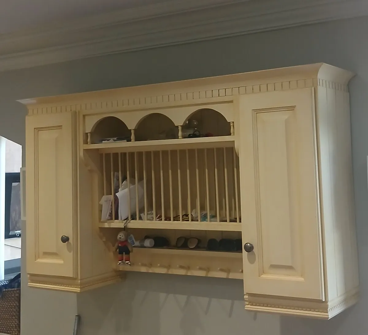 Large wooden kitchen - Image 4