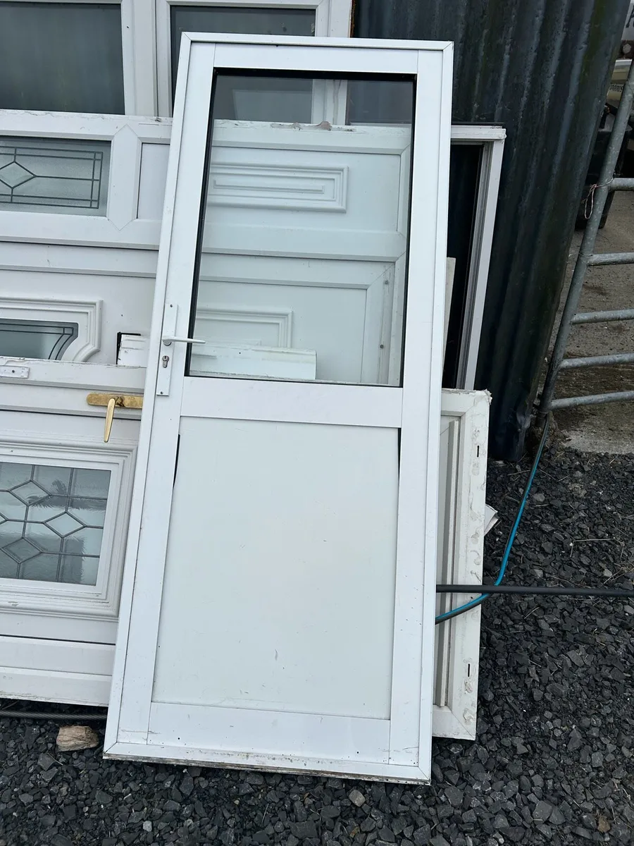 Aluminum door - Image 2