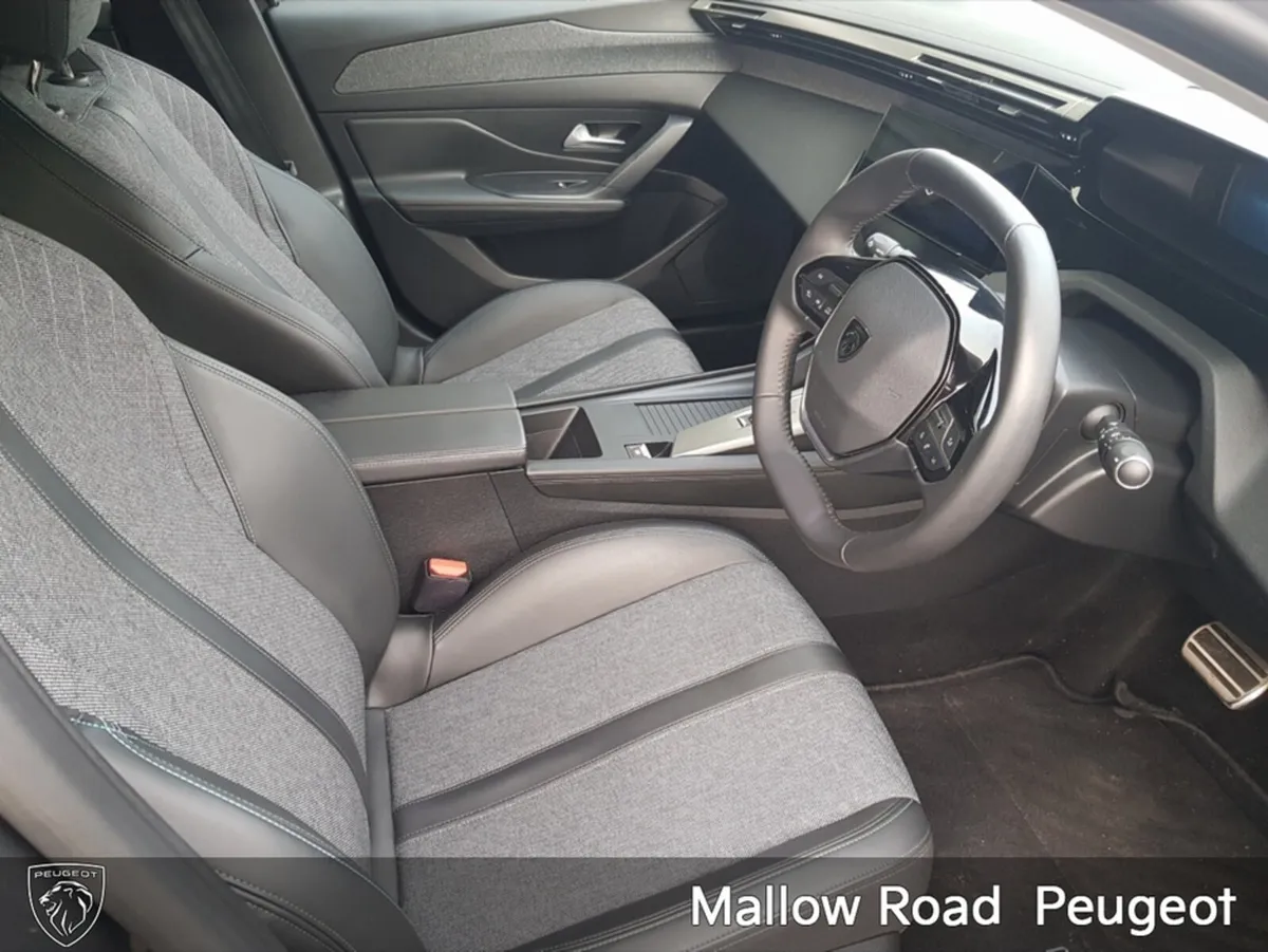 Peugeot 408 ALLURE 1.2 130 AUTOMATIC 6.4 4 - Image 2