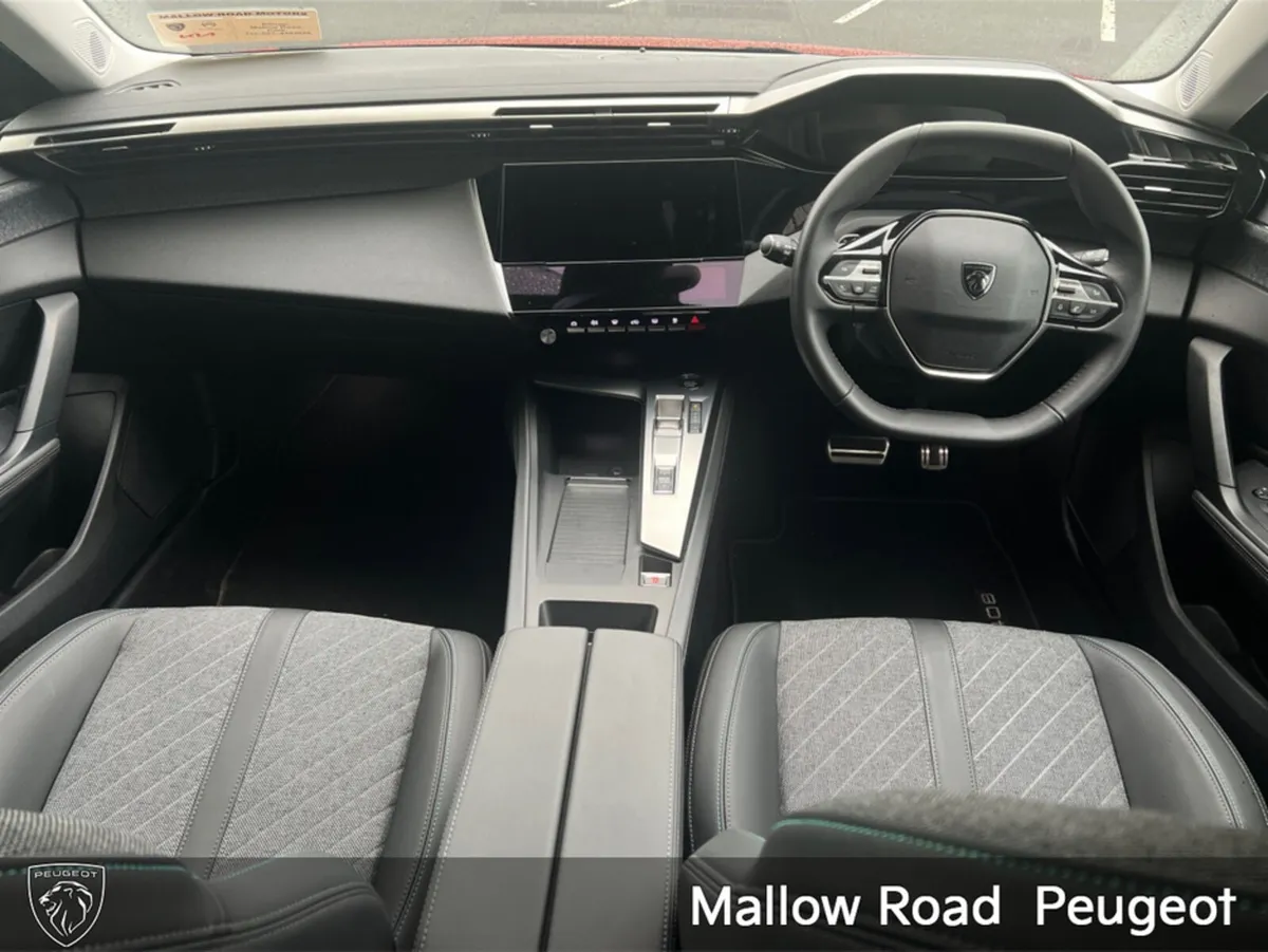 Peugeot 408 ALLURE 1.2 130 AUTOMATIC 6 - Image 4