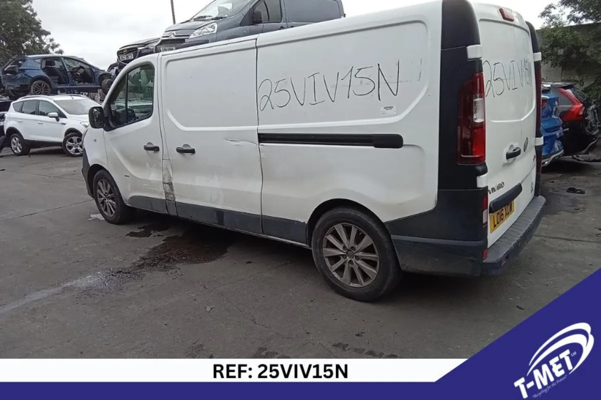 2016 VAUXHALL VIVARO BREAKING FOR PARTS - Image 4