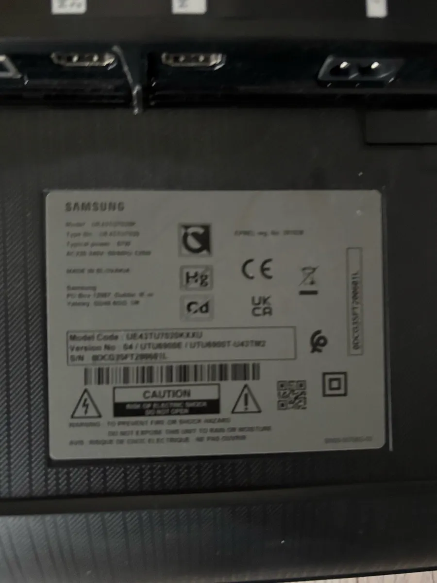 Samsung 43 inch smart TV - Image 2