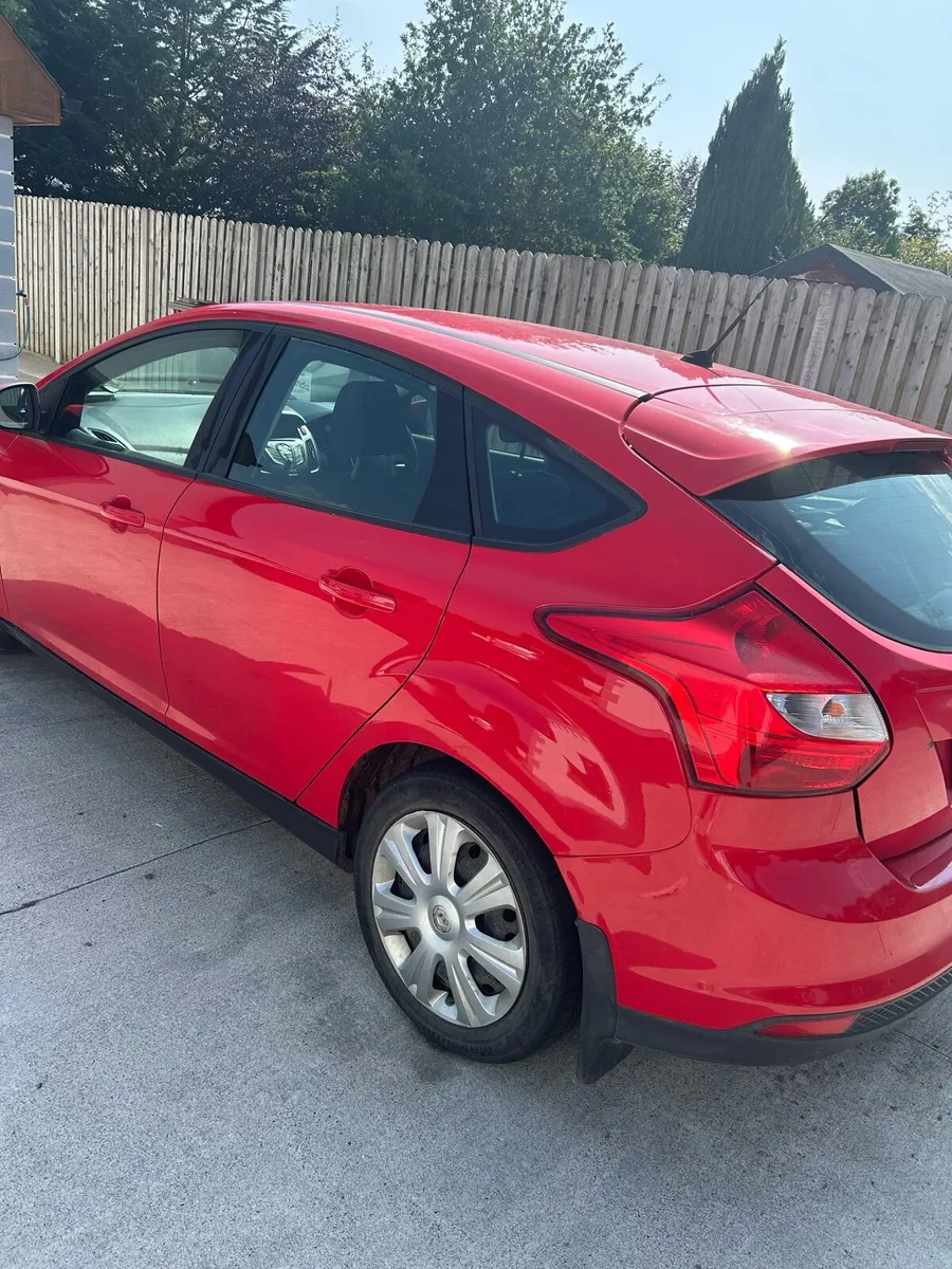 1.6 Petrol Ford Focus - Image 4