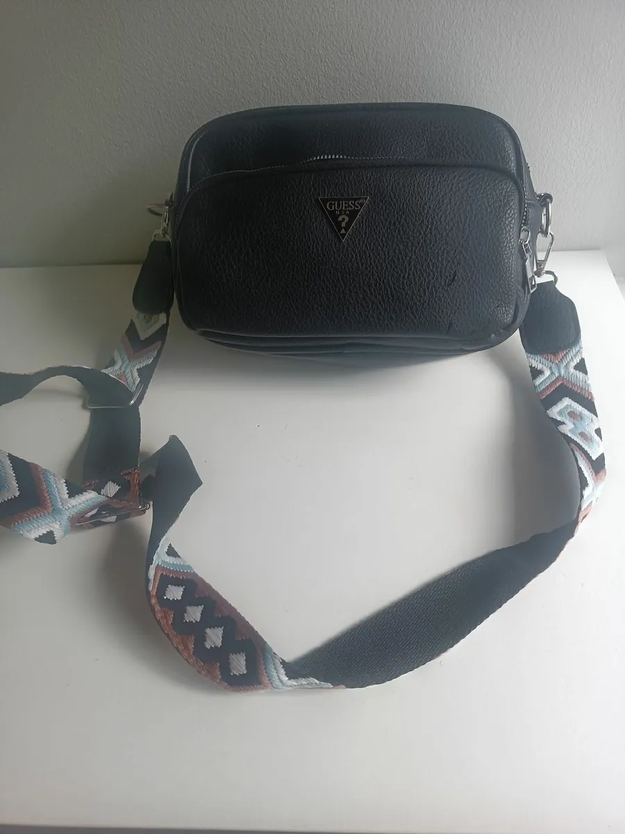 Hand bags - Image 2