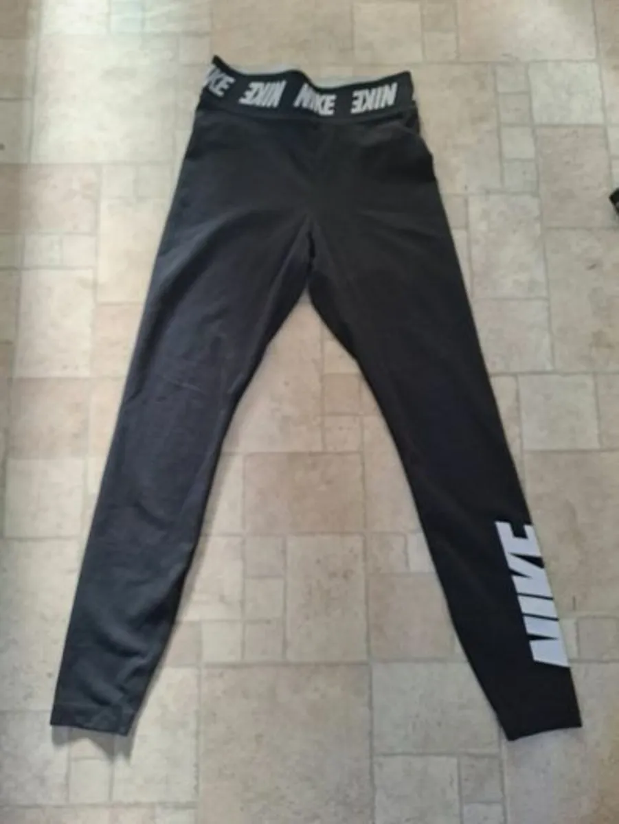 Nike running pants Size 10 / S - Image 3