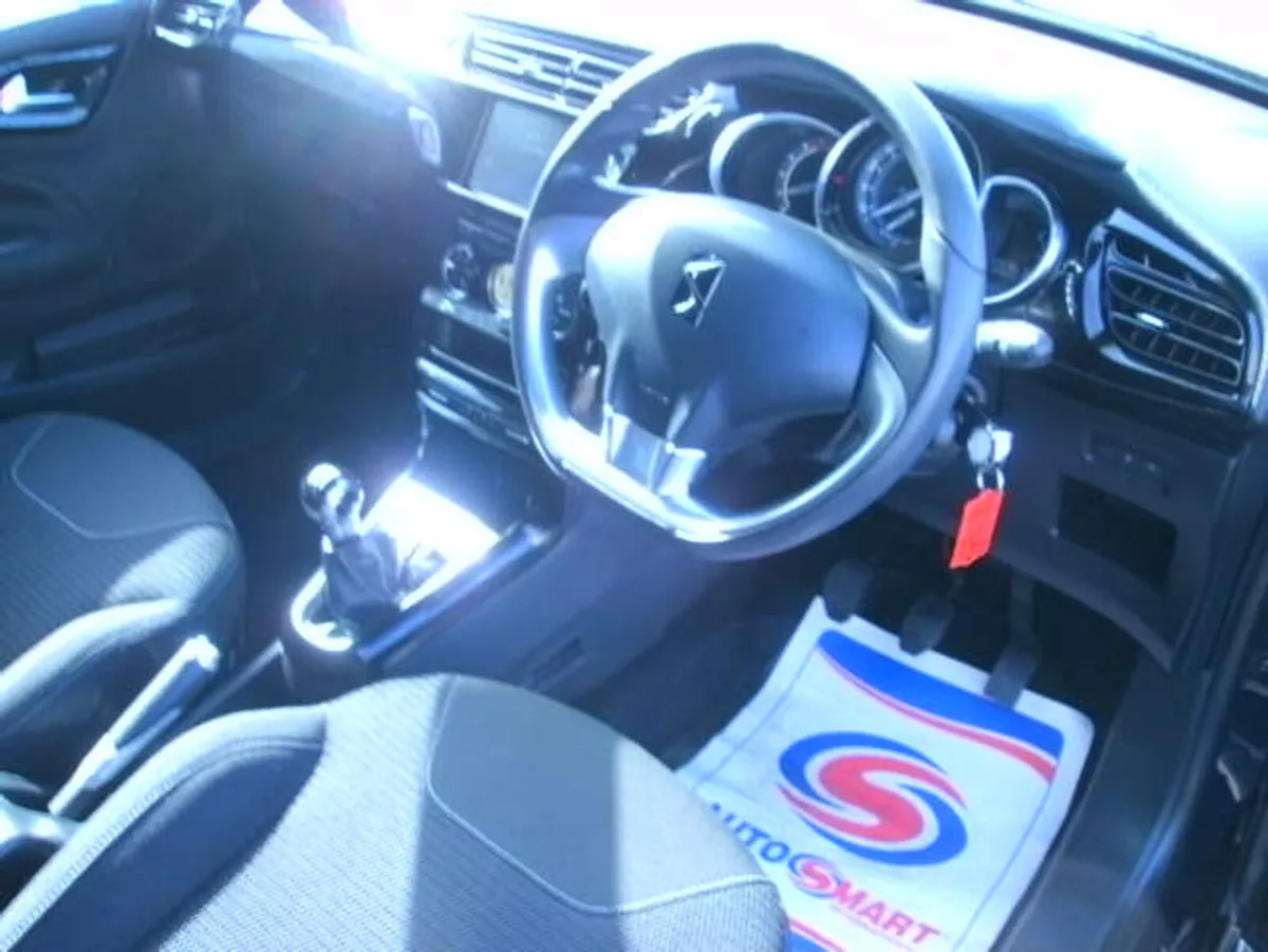 Citroen DS 3 BLUEHDI 100 DSTYLE MY32 2DR - Image 4