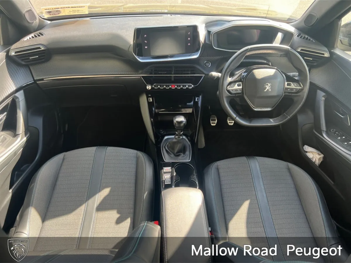 Peugeot 2008 ALLURE 1.2 100 6.4 4DR - Image 4