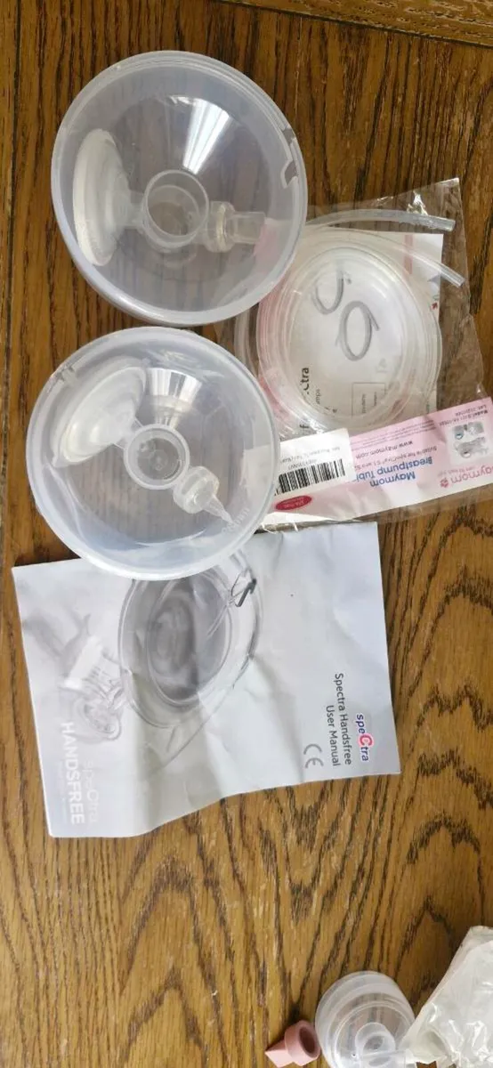 Spectra S1 Breastpump - handsfree system & medela - Image 3