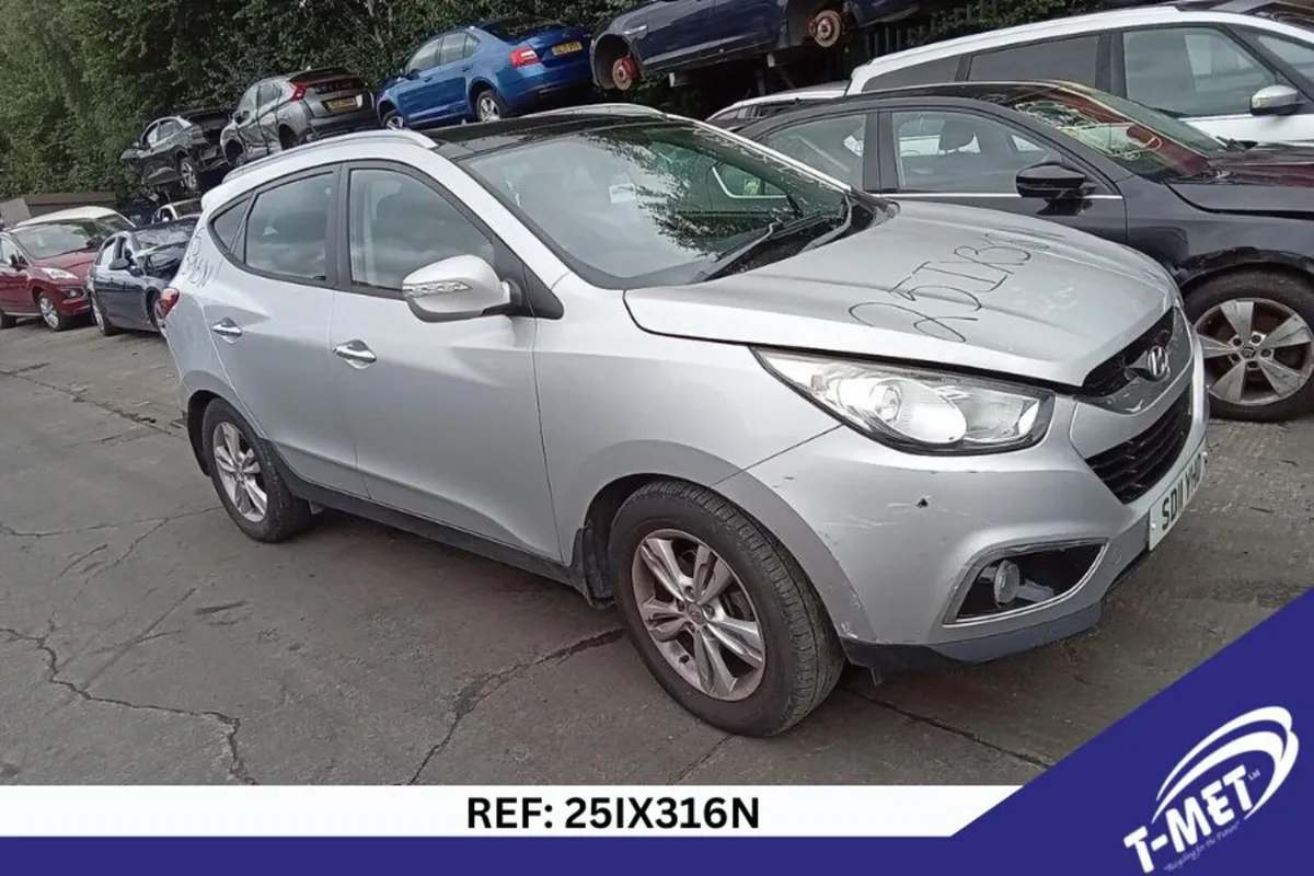 2011 HYUNDAI IX35 BREAKING FOR PARTS - Image 1