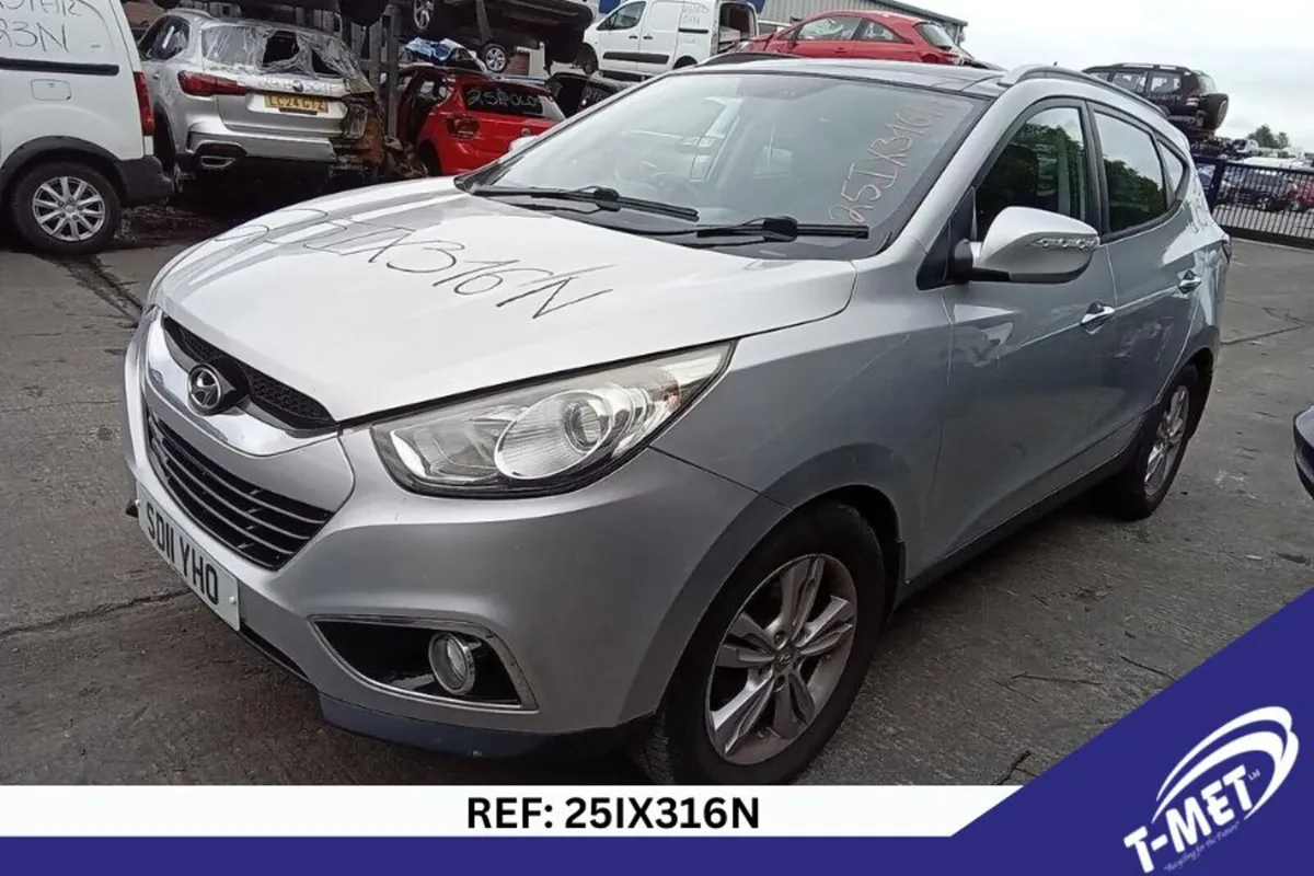 2011 HYUNDAI IX35 BREAKING FOR PARTS - Image 3