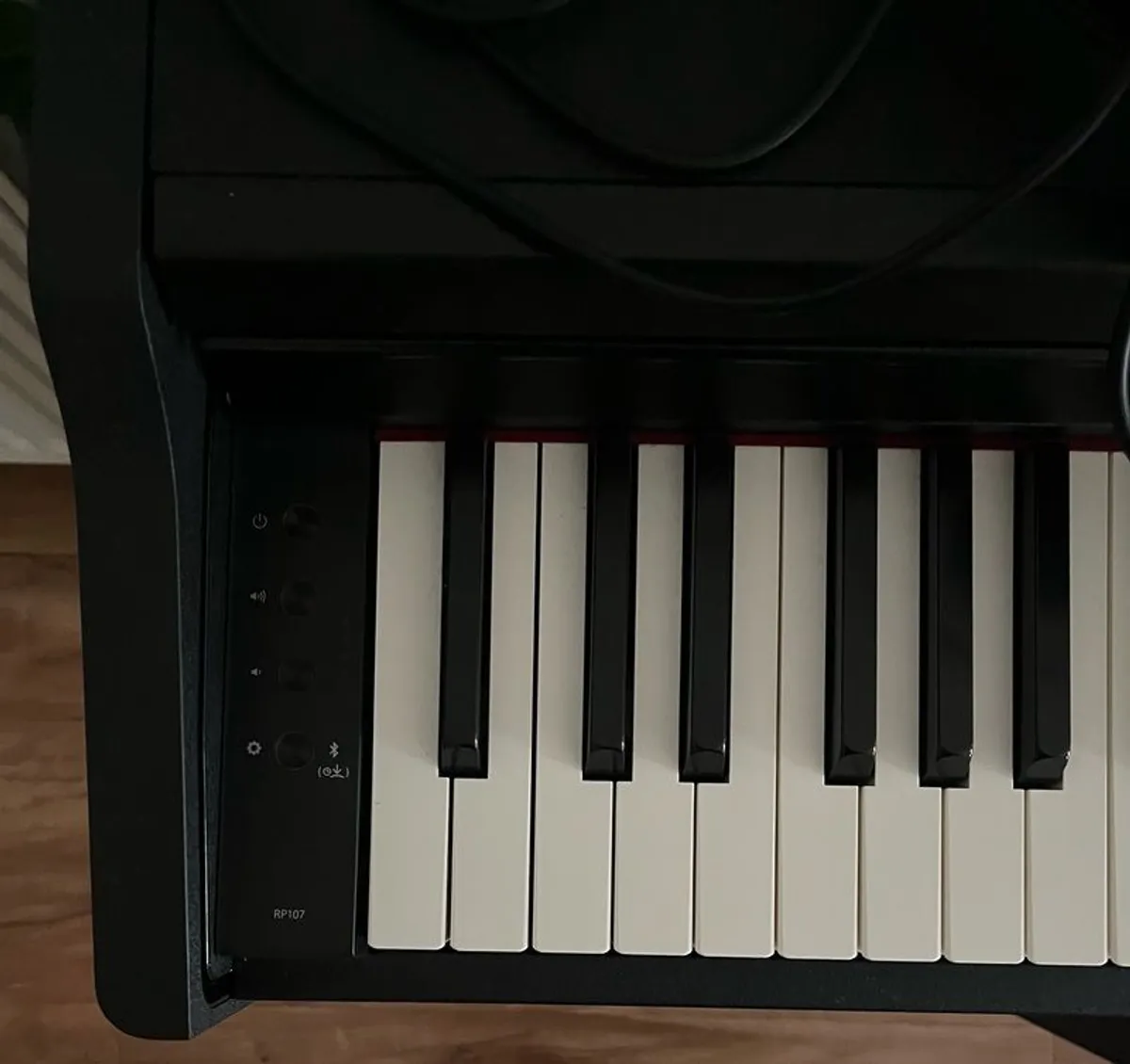 Roland RP107 Digital Piano - Image 2
