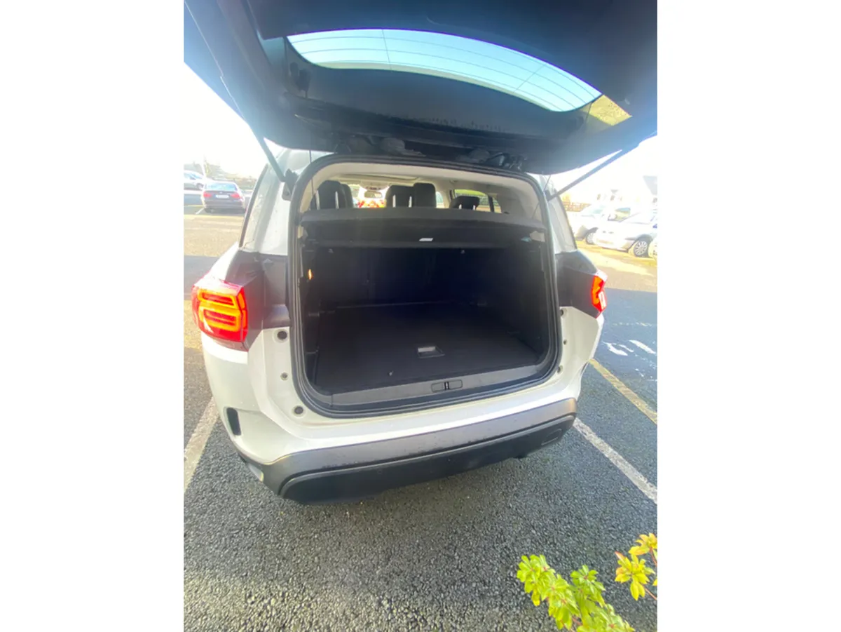 Citroen C5 FLAIR BLUEHDI 130 EAT8 4DR AUTO - Image 2