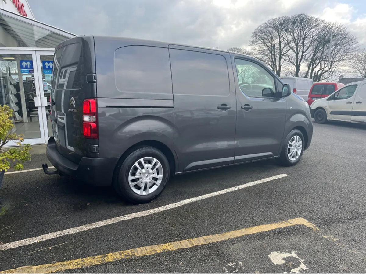 Citroen Dispatch SWB ENT 1.5 BLUEHDI 1 120 S&S 4DR - Image 2