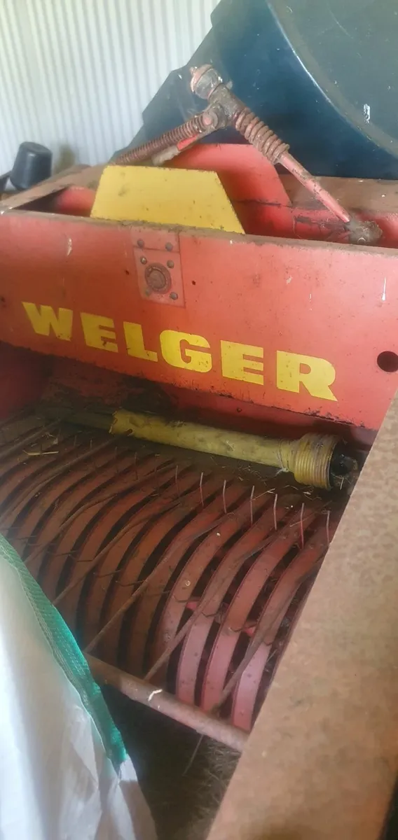 Small square baler - Image 2