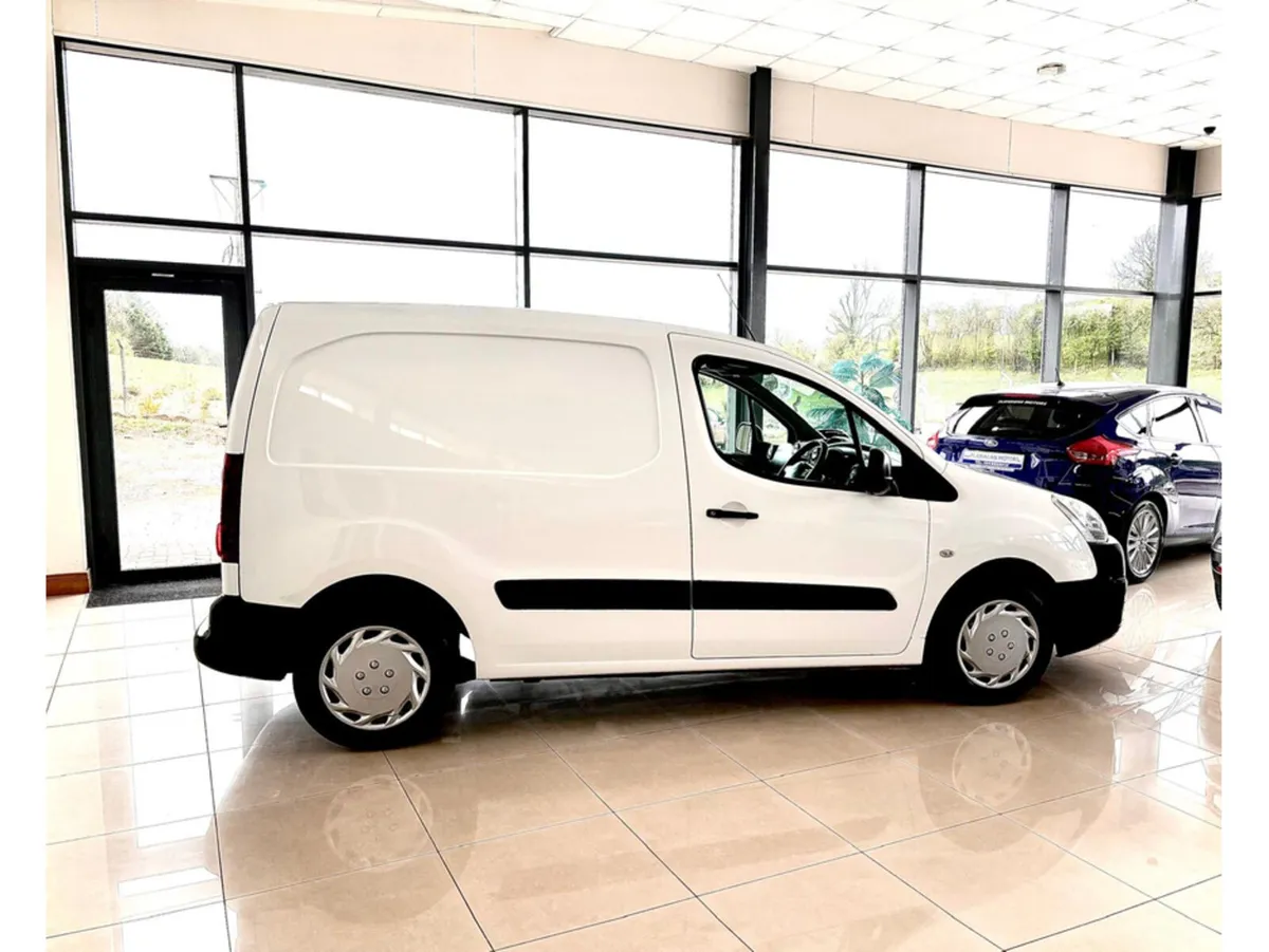 Peugeot Partner ACCESS 1.6 BLUE HDI  5Door - Image 4