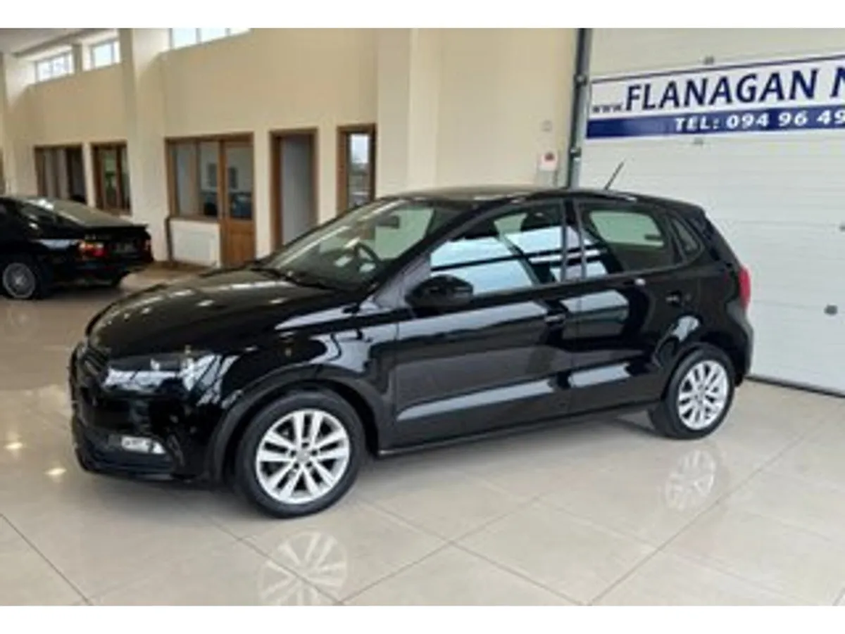 Volkswagen Polo TRENDLINE 1.0 60HP MANUAL 5SPEED 5 - Image 3