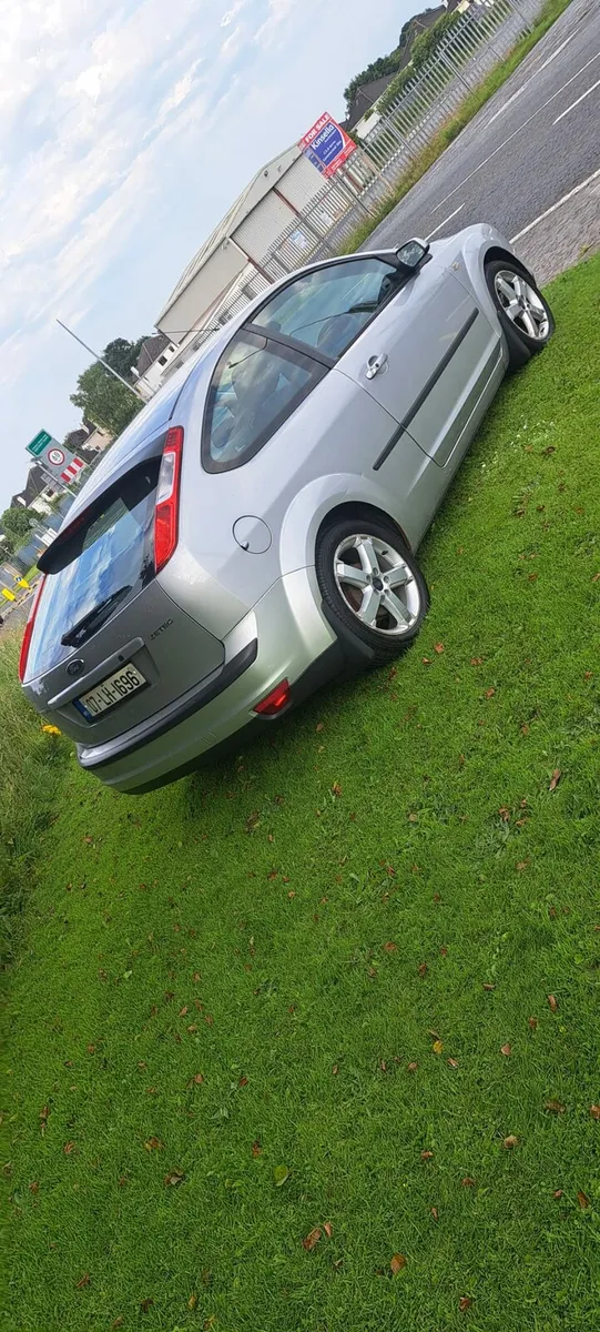 2007 Ford Focus 3 door Petrol for sale. - Image 3