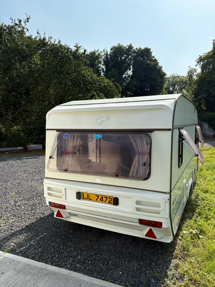 Caravan - Image 2