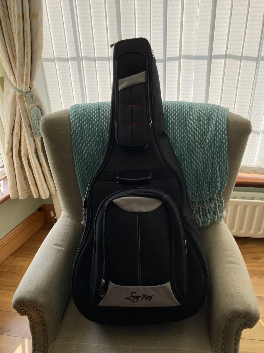 Guitar - Image 4