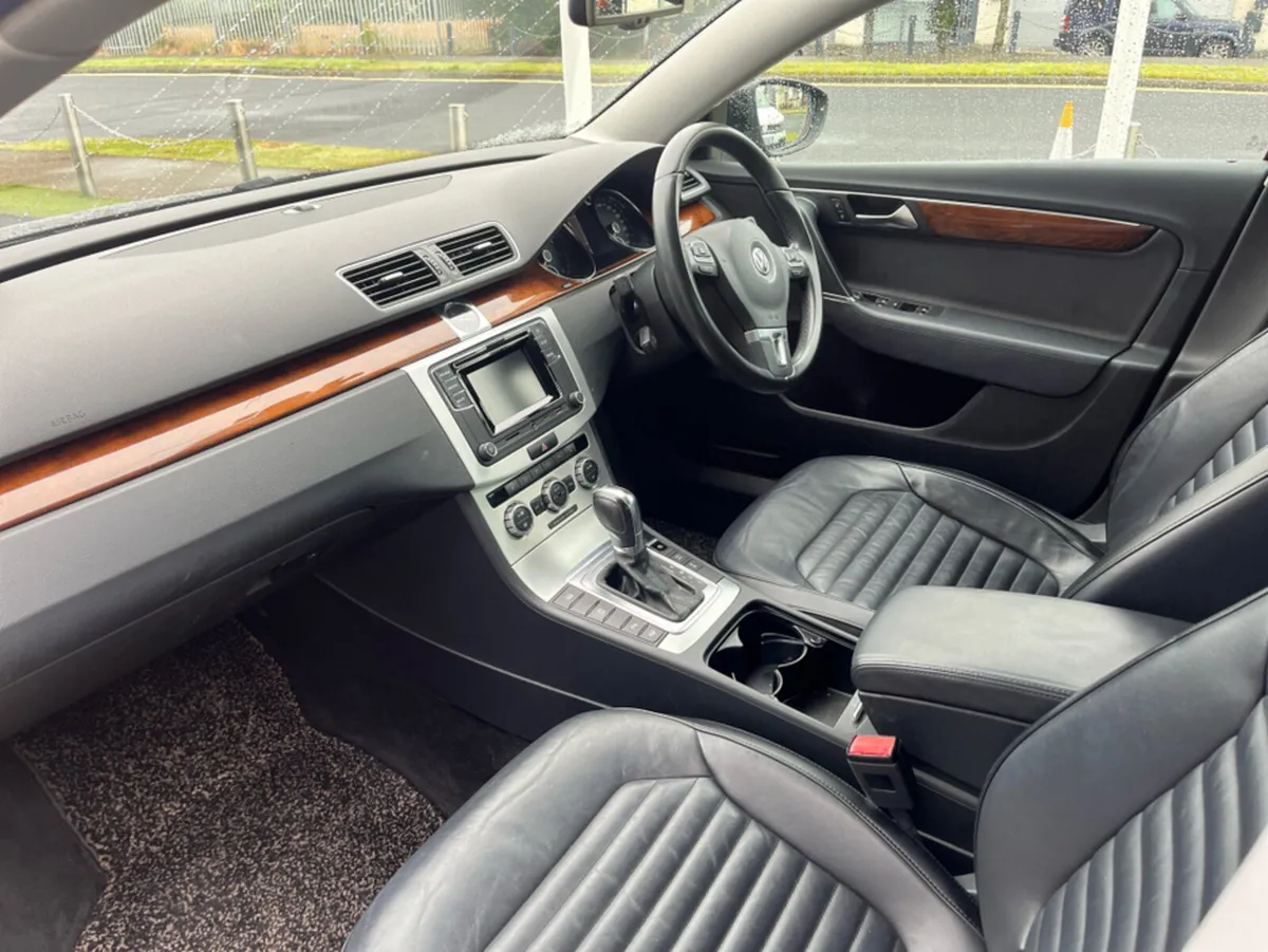 Volkswagen Passat 1.4 Petrol Automatic - Image 3