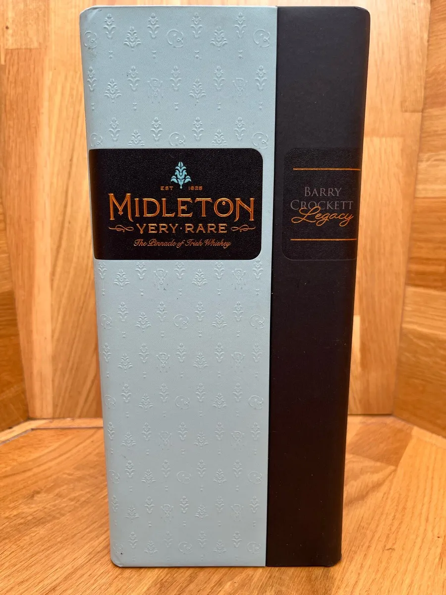 Midleton very rare whiskey case - Image 1