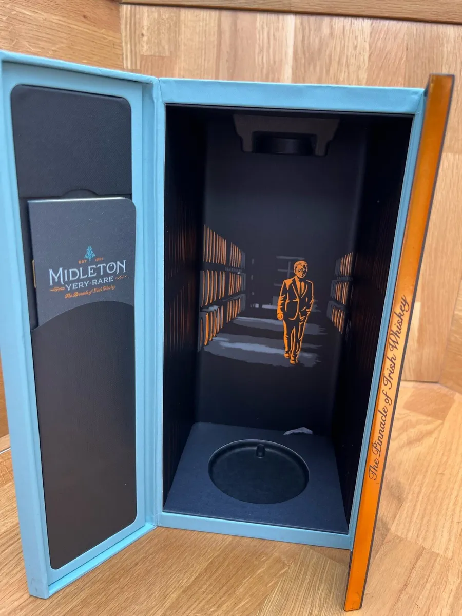 Midleton very rare whiskey case - Image 3