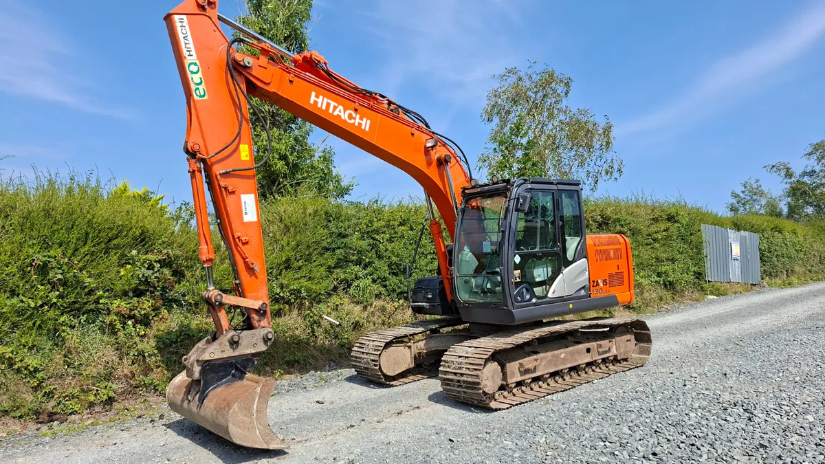 2016 Hitachi 130.5 - Image 2