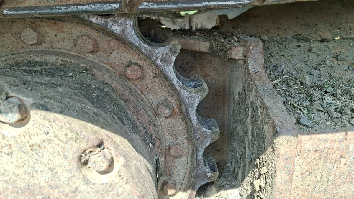 2016 Hitachi 130.5 - Image 4