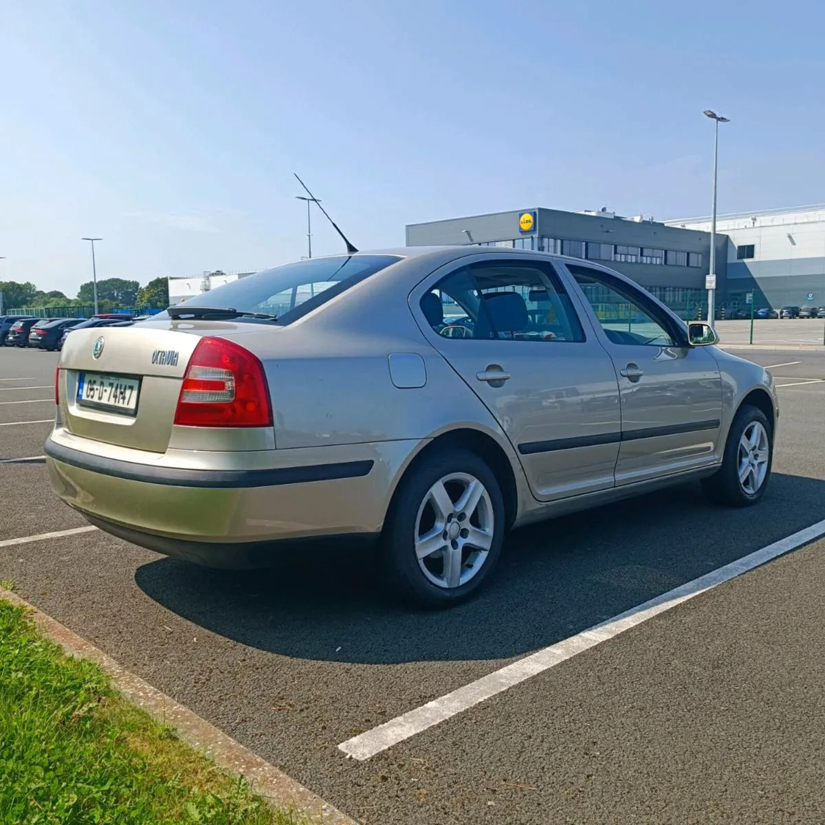 2005 Skoda Octavia 1.4 NCT 01/2026 Tax 08/2025 - Image 4