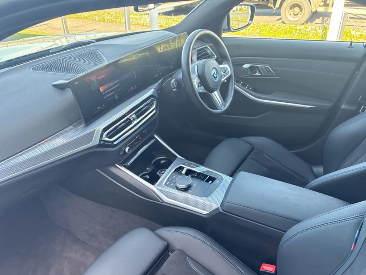 BMW 3-Series 330e M SPORT . ALCANTARA SEATS - Image 3
